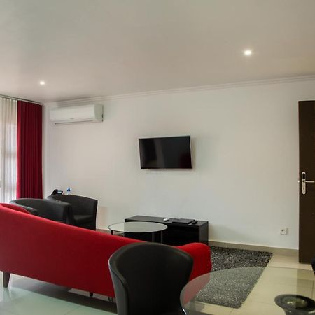 Wdc Aparthotel - Buea Esterno foto