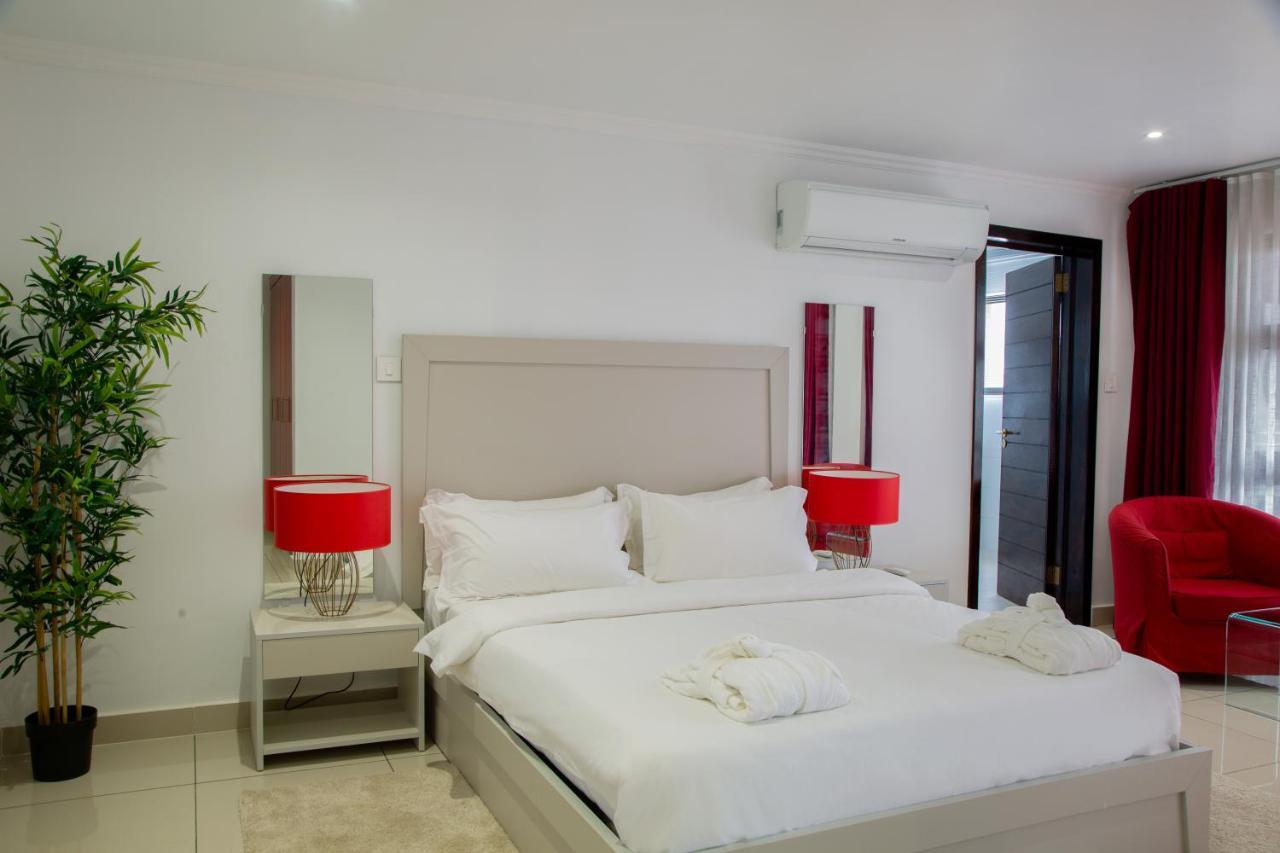 Wdc Aparthotel - Buea Esterno foto