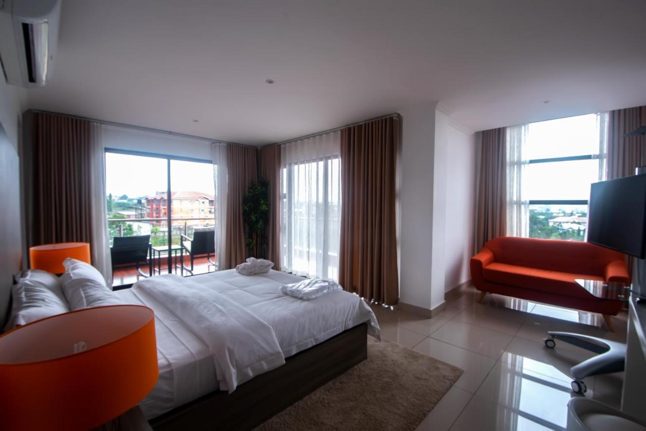 Wdc Aparthotel - Buea Esterno foto