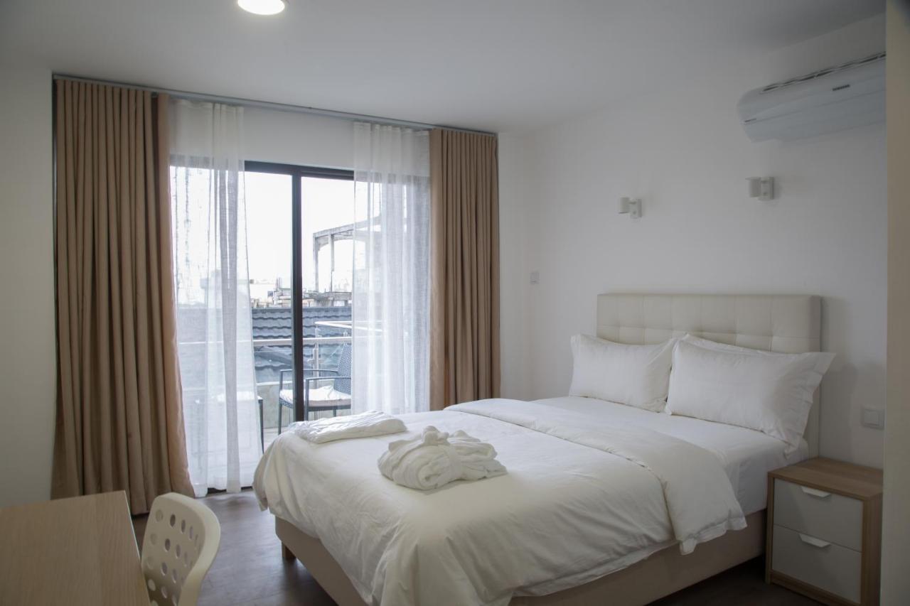 Wdc Aparthotel - Buea Esterno foto