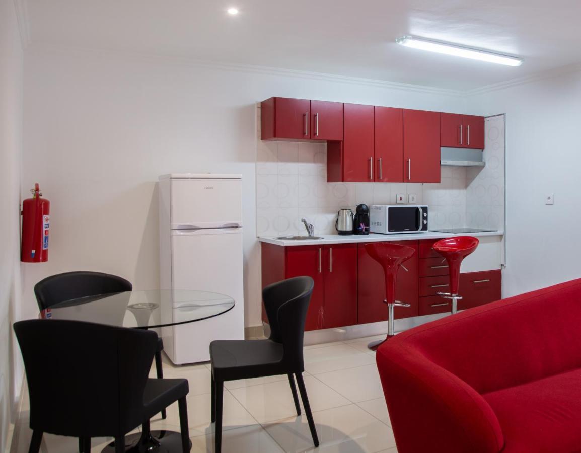 Wdc Aparthotel - Buea Esterno foto