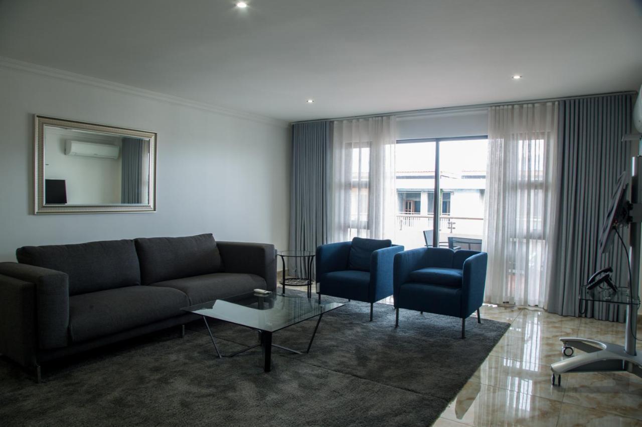 Wdc Aparthotel - Buea Esterno foto
