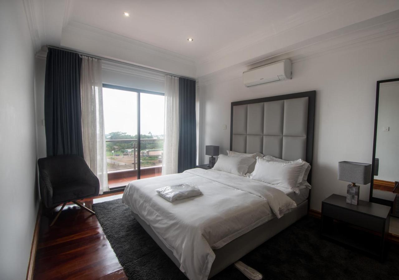 Wdc Aparthotel - Buea Esterno foto
