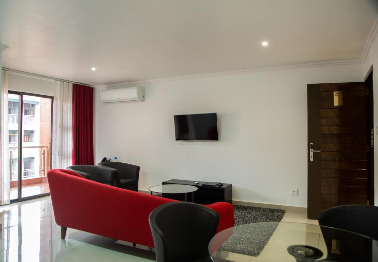 Wdc Aparthotel - Buea Esterno foto