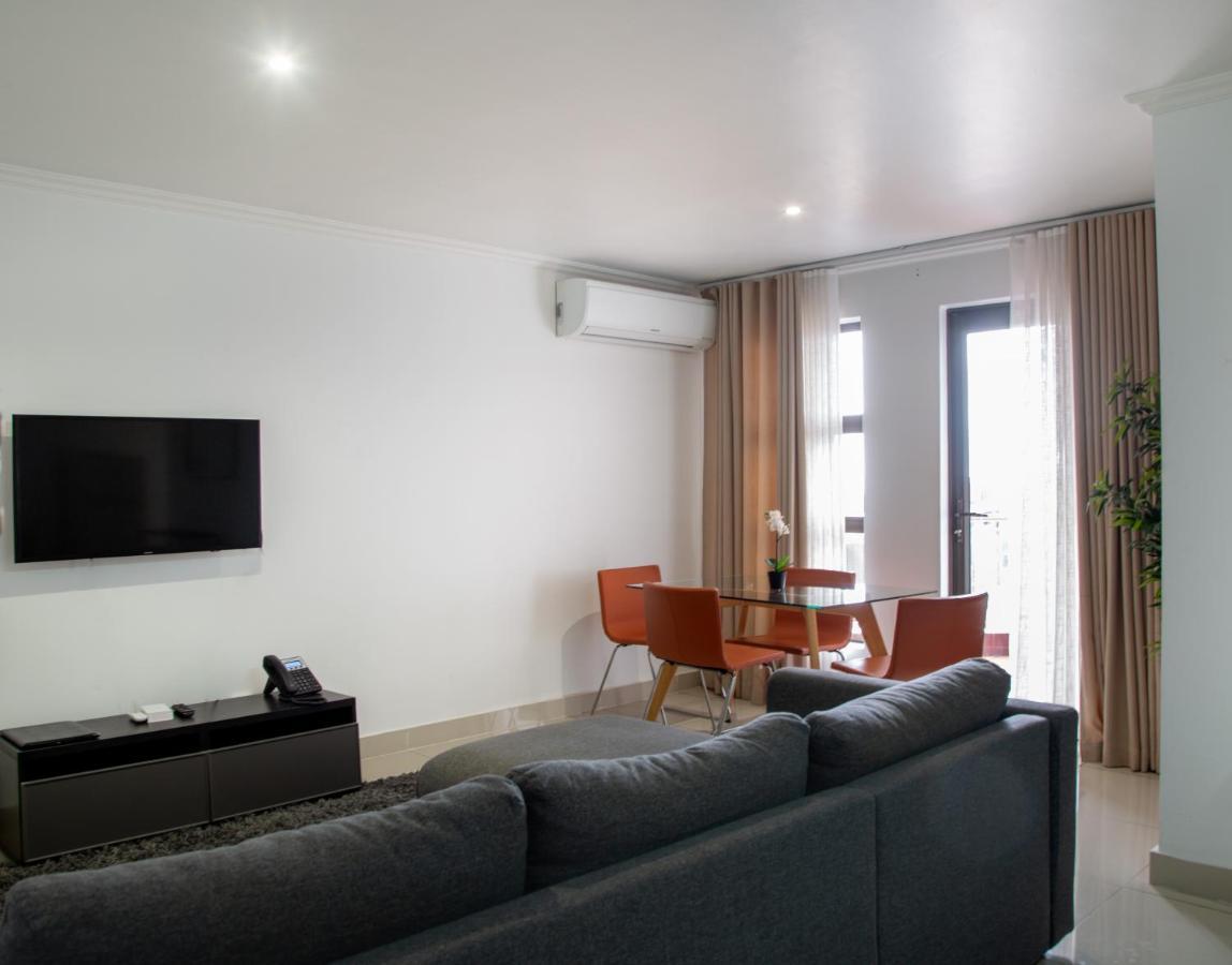 Wdc Aparthotel - Buea Esterno foto
