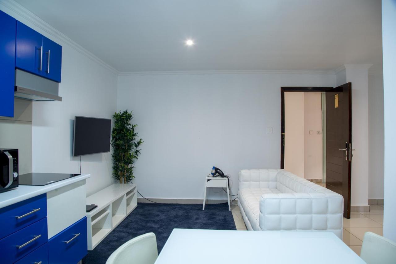Wdc Aparthotel - Buea Esterno foto