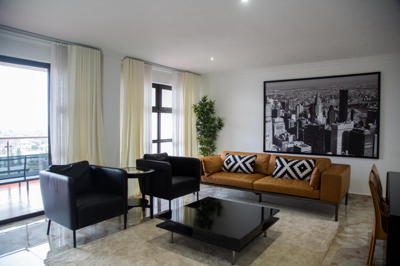 Wdc Aparthotel - Buea Esterno foto