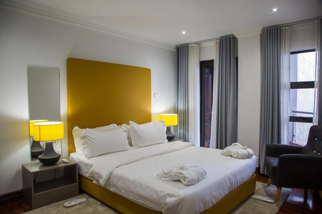 Wdc Aparthotel - Buea Esterno foto