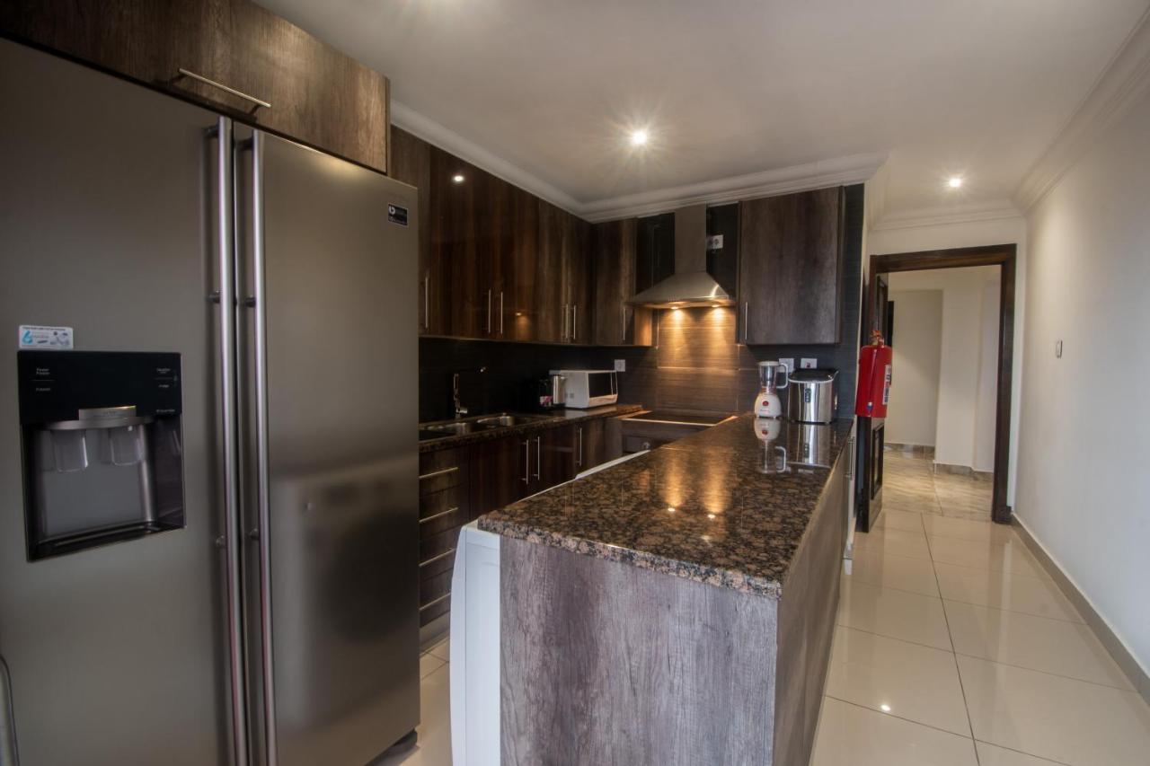 Wdc Aparthotel - Buea Esterno foto