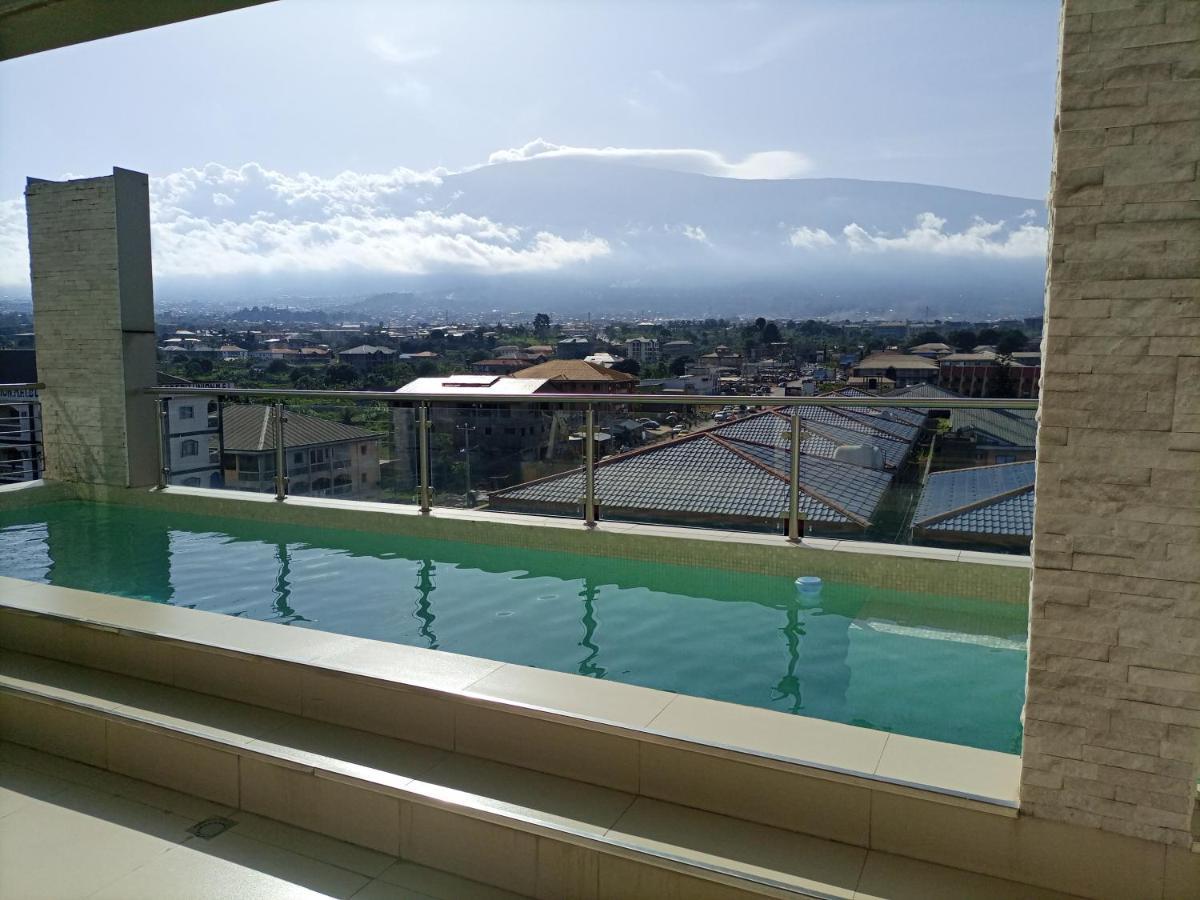 Wdc Aparthotel - Buea Esterno foto